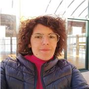 Insegnante disposta a dare lezioni private agli studenti di scuola primaria, media e superiori. Preferisco sulle materie orali ma ho già esperienza nell'aiuto compiti che includeva tutte le materie